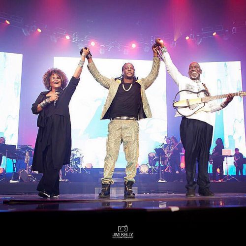 Le 15 avril le chanteur guadeloupéen ADMIRAL T a brulé Bercy . Découvre son clip -« Marchands de sable »- Avril 2017