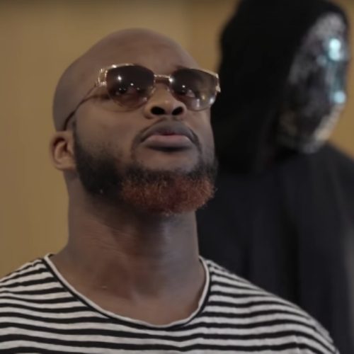 DOSSEH – Vie d’un lo$$a / le documentaire inédit retraçant l’ascension de Dosseh, de ses débuts à Orléans jusqu’à la consécration de son album « VidaLo$$a ».