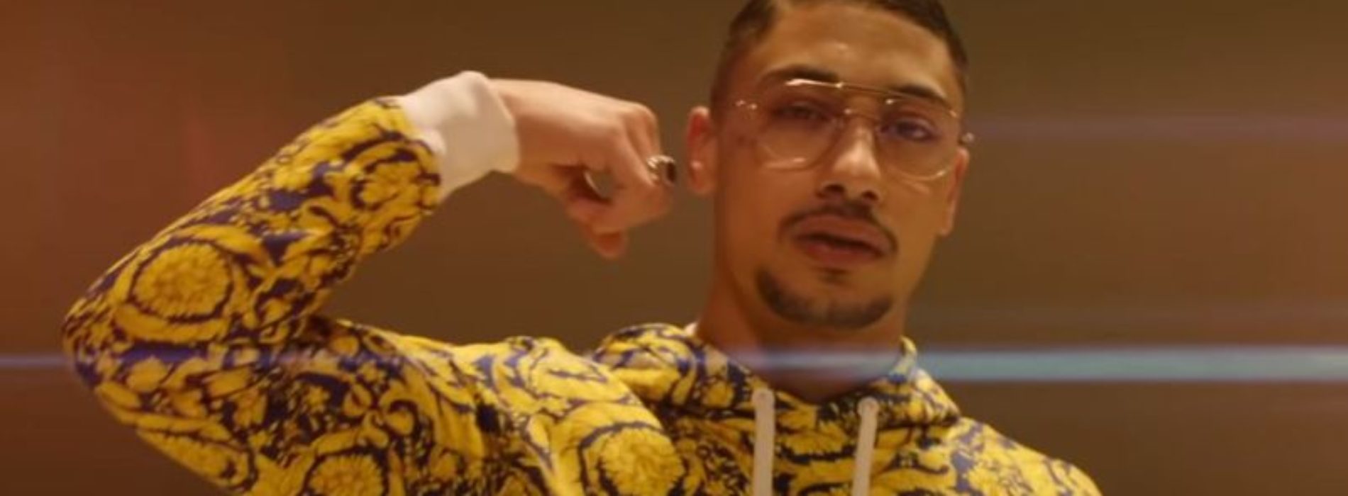 Maes  Feat BOOBA « Blanche » / Maes « Distant » ft Ninho #PlanèteRap // Maes : « En prison, je ne pensais pas à la musique » | Interview / Découvre 9 titres de son album « Les Derniers Salopards » – Janvier 2020