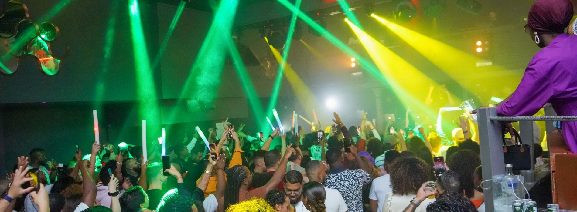 Découvre les Photos « par @djoun_plm » de La Soirée Coqlakour du 23 Octobre 2021 au Redlight PARIS .