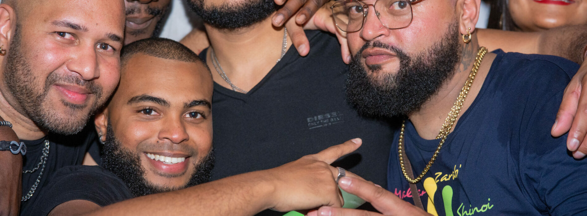 Découvre les Photos « par @djoun_plm » de La Soirée Coqlakour du 23 Octobre 2021 au Redlight PARIS .