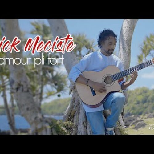 Séga 974 – Lamour pli fort – Erick Meciste [CLIP OFFICIEL] – Janvier 2022