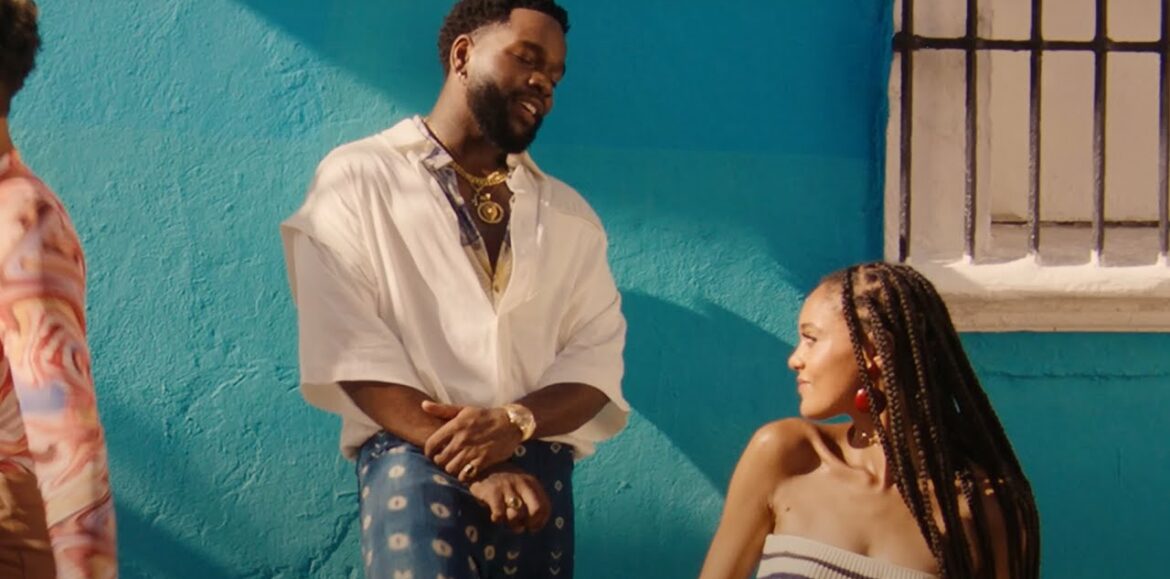 Tayc – Love Me (Official Video) – Juillet 2023